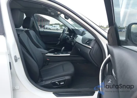 2017 BMW 320I из США, поврежденный, VIN WBA8E1G37HNU15743